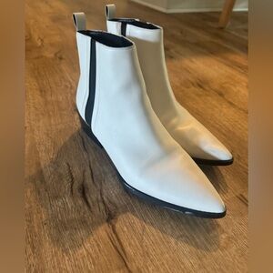 Marc Fisher LTD Vivica Bootie